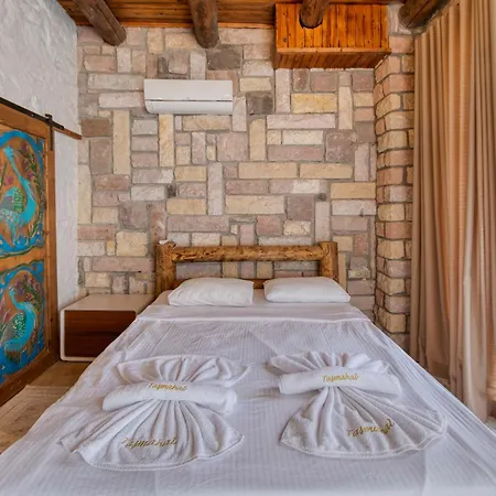 فيلة Fethiye Tas Mahal